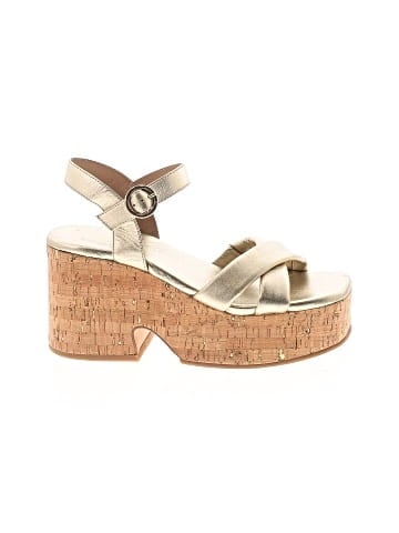 Bernardo Wedges (view 1)