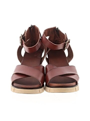 Mia Wedges (view 2)