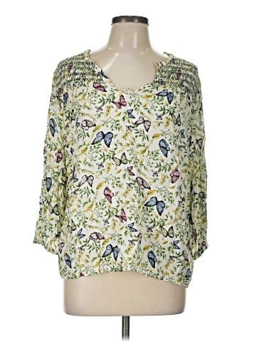 WallpapHER 3/4 Sleeve Blouse (view 1)