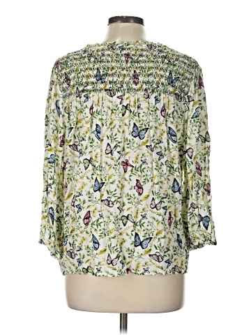 WallpapHER 3/4 Sleeve Blouse (view 2)
