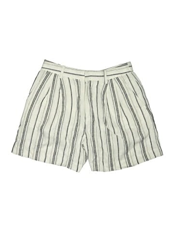 Gap Shorts (view 1)