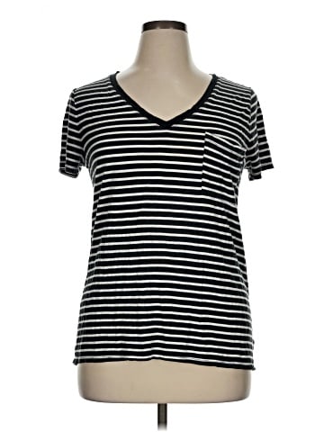 Mossimo Short Sleeve T-Shirt (view 1)