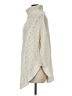 Express Ivory Poncho Size M - photo 5