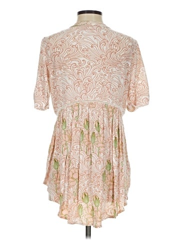 Akemi + Kin Short Sleeve Blouse (view 2)
