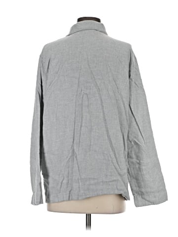 Aritzia Long Sleeve Button-Down Shirt (view 2)