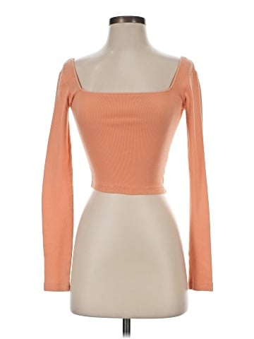 Urban Outfitters 3/4 Sleeve T-Shirt (view 1)