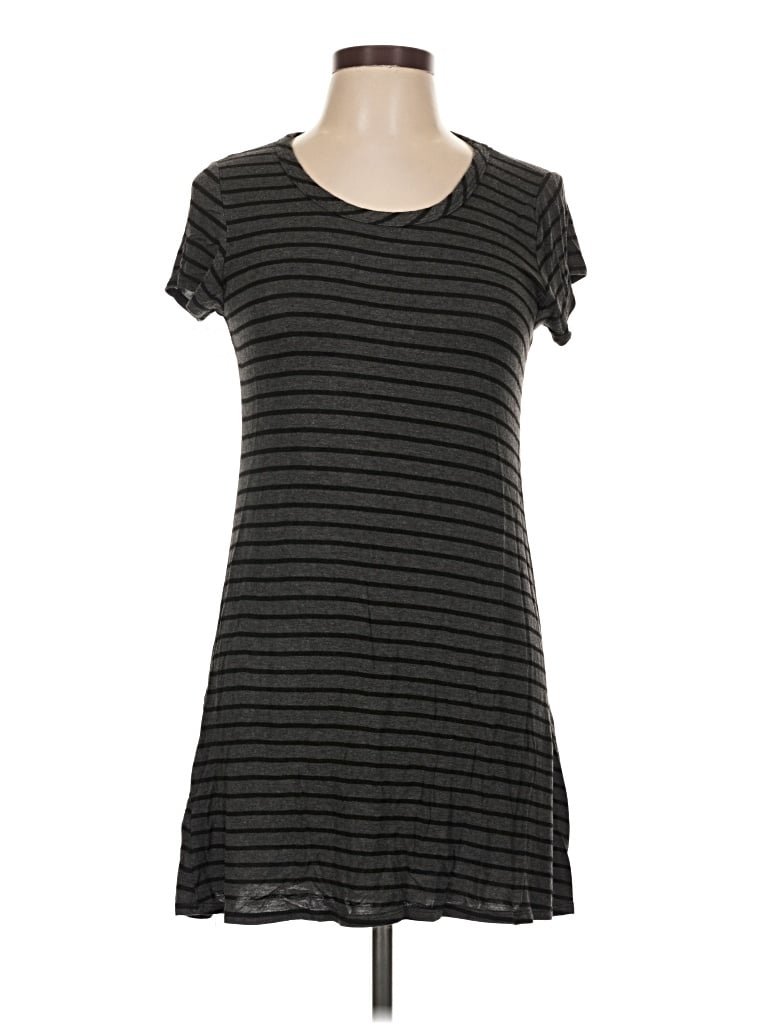Pre-owned Olivia Rae Casual Dress In Gray