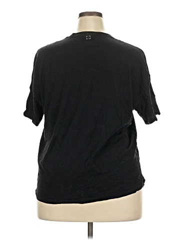 Victoria's Secret Short Sleeve T-Shirt (view 2)