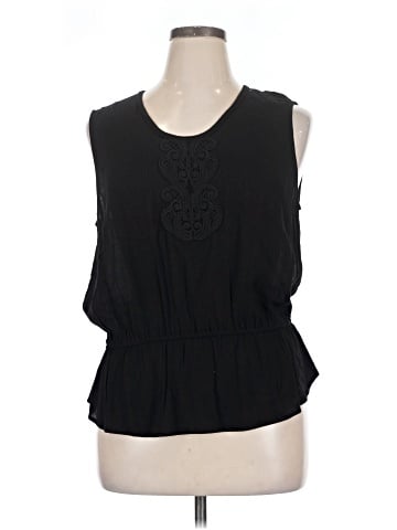 DR2 Sleeveless Blouse (view 1)