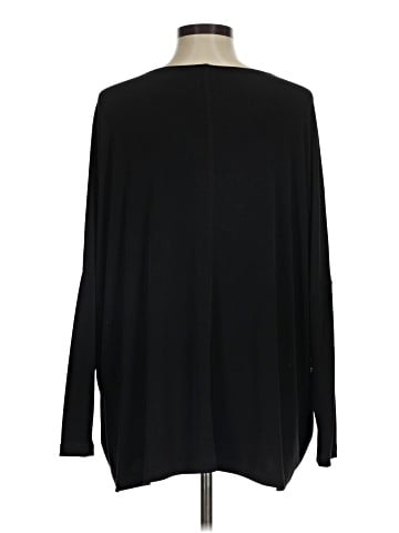 Planet By Lauren G Long Sleeve T-Shirt (view 2)