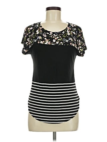 No Boundaries Short Sleeve Top (view 1)