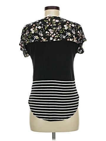 No Boundaries Short Sleeve Top (view 2)