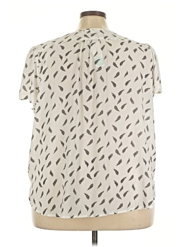 Fun2Fun Short Sleeve Blouse (view 2)