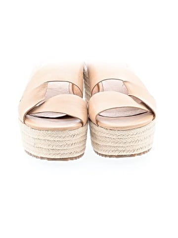 Silent D Wedges (view 2)