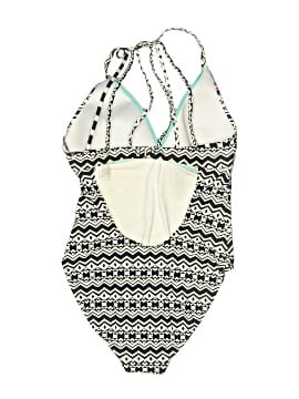 La Blanca One Piece Swimsuit (view 2)