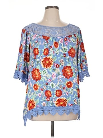 Eyeshadow 3/4 Sleeve Blouse (view 1)