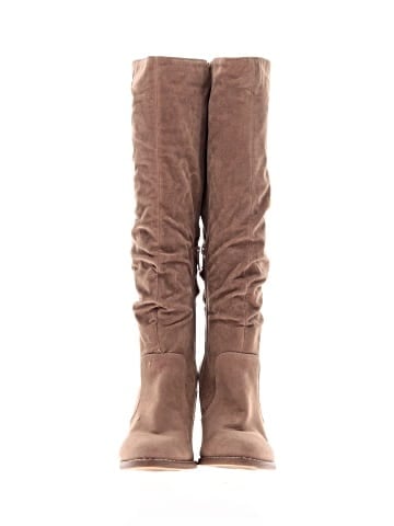 Universal Thread Boots (view 2)
