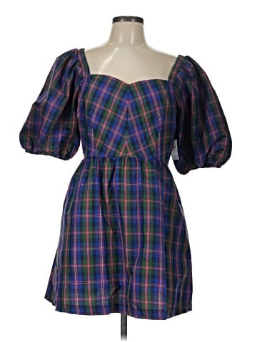 Old Navy Casual Dress (view 1)