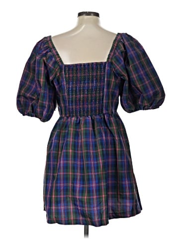 Old Navy Casual Dress (view 2)