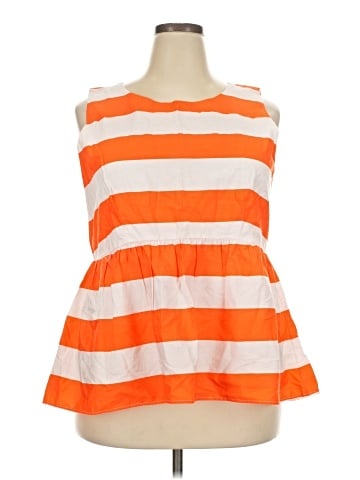 Crown & Ivy Casual Dress (view 1)