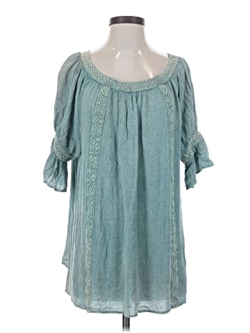 Easel 3/4 Sleeve Blouse (view 1)