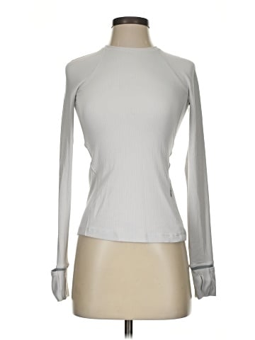 Lululemon Athletica Long Sleeve T-Shirt (view 1)