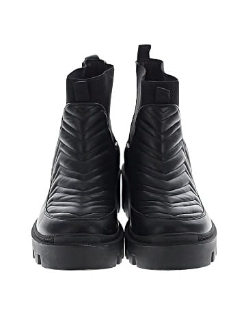 Gucci Ankle Boots (view 2)