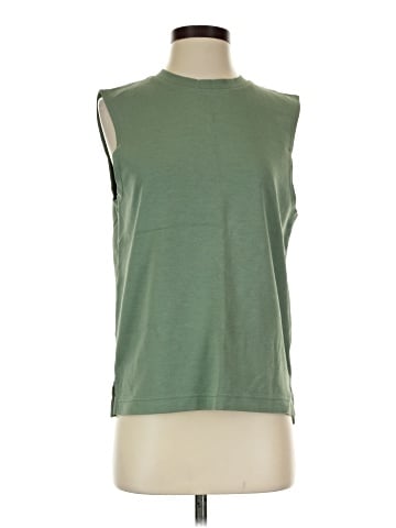 Uniqlo Sleeveless T-Shirt (view 1)