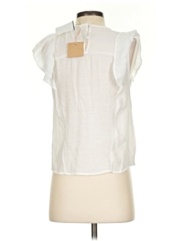 Blu Pepper Sleeveless Blouse (view 2)