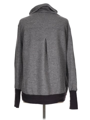 Te Verde Turtleneck Sweater (view 2)
