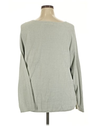 Barefoot Dreams Pullover Sweater (view 2)