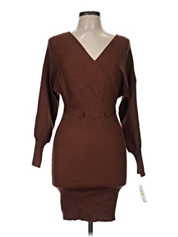 Harlow & Rose Casual Dress (view 1)