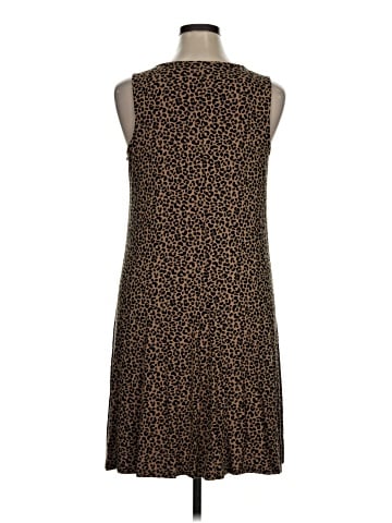 Old Navy Casual Dress (view 2)
