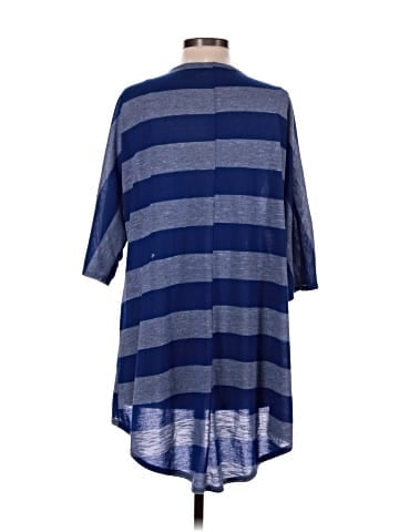 Lularoe Cardigan (view 2)