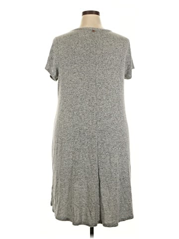 LIVI Casual Dress (view 2)