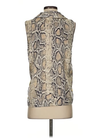 Zara Basic Sleeveless Button-Down Shirt (view 2)