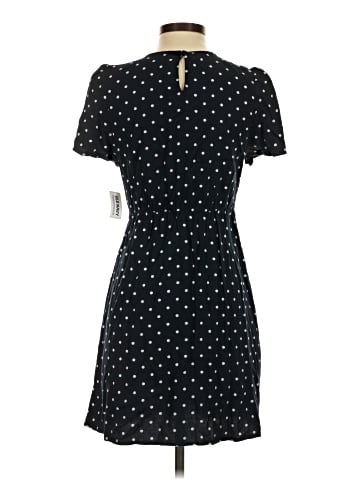 Old Navy Casual Dress (view 2)
