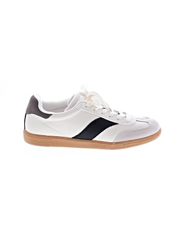 Universal Thread Sneakers (view 1)