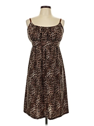 Harlow & Rose Casual Dress (view 1)