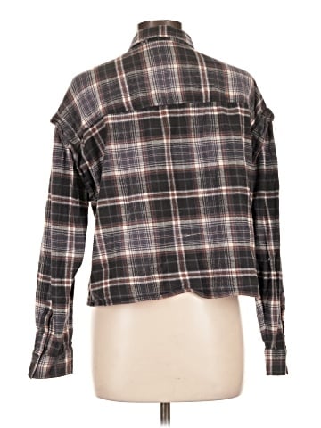 Universal Thread Long Sleeve Button-Down Shirt (view 2)