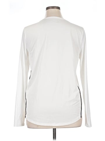 Under Armour Long Sleeve T-Shirt (view 2)