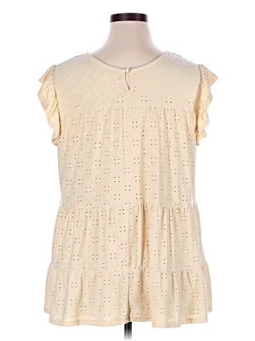A Beautiful Soul Sleeveless Blouse (view 2)
