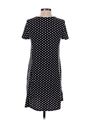 Urban Outfitters Casual Dress (view 2)