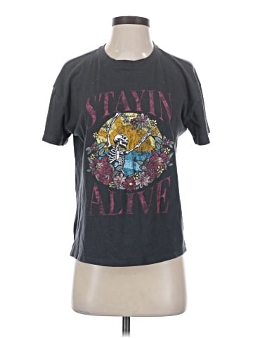 Maurices Short Sleeve T-Shirt (view 1)