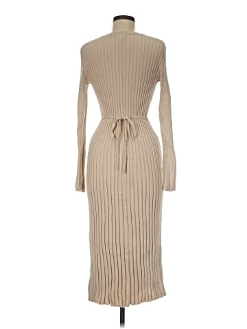 Quince Casual Dress (view 2)