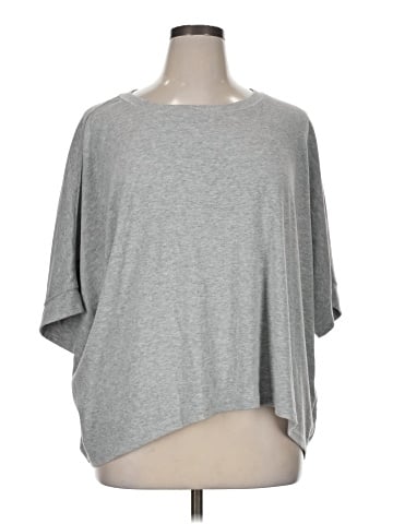 Dokotoo 3/4 Sleeve T-Shirt (view 1)