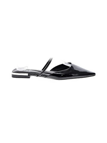 DKNY Flats (view 1)