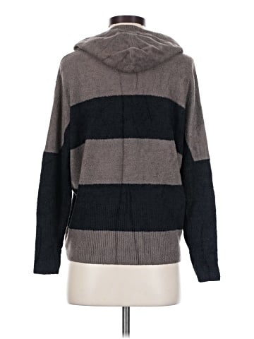 Barefoot Dreams Pullover Sweater (view 2)