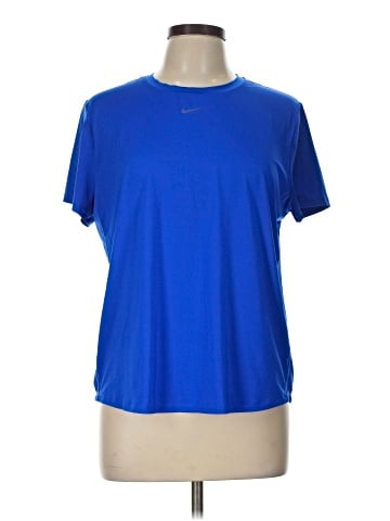 Nike Active T-Shirt (view 1)