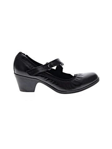 Clarks Heels (view 1)